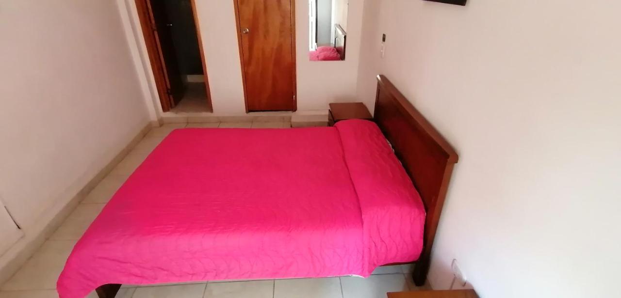 Hotel La Republica 马尼萨莱斯 外观 照片