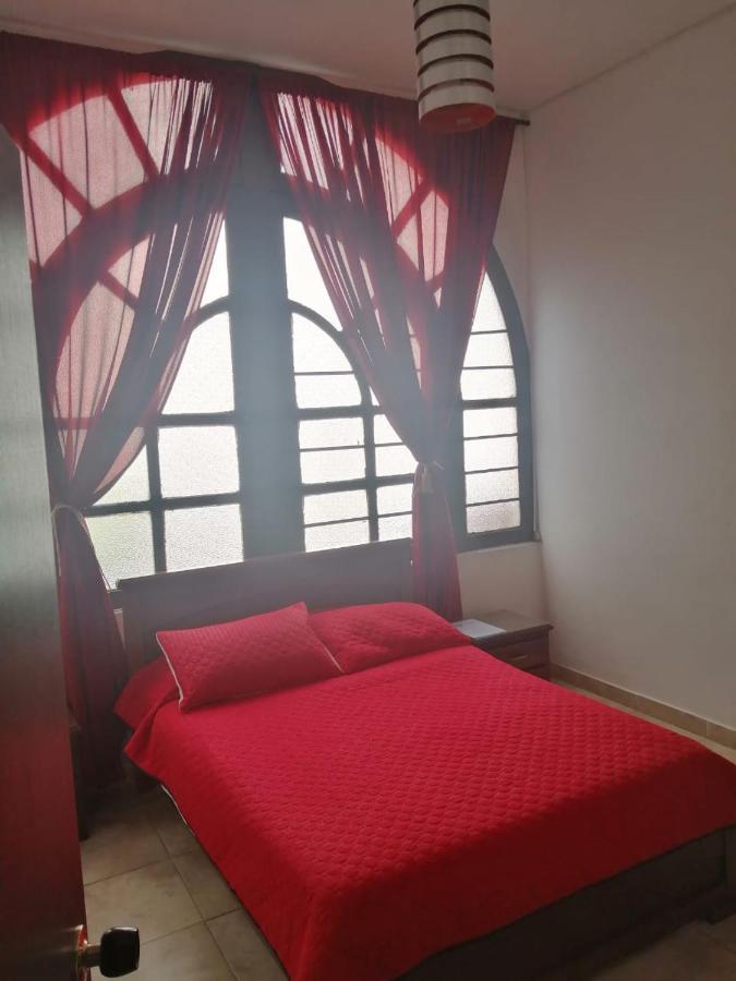 Hotel La Republica 马尼萨莱斯 外观 照片