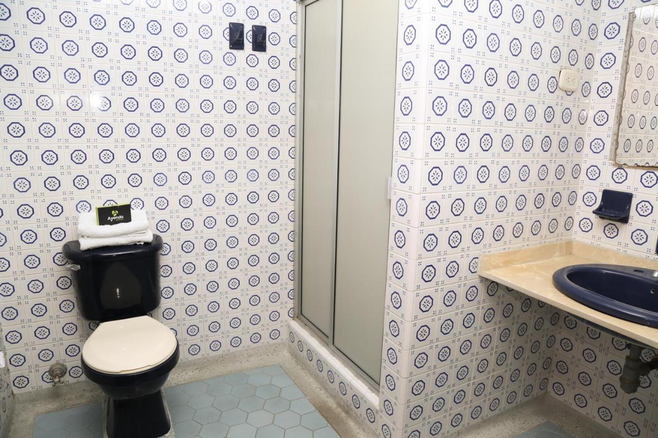 Hotel La Republica 马尼萨莱斯 外观 照片